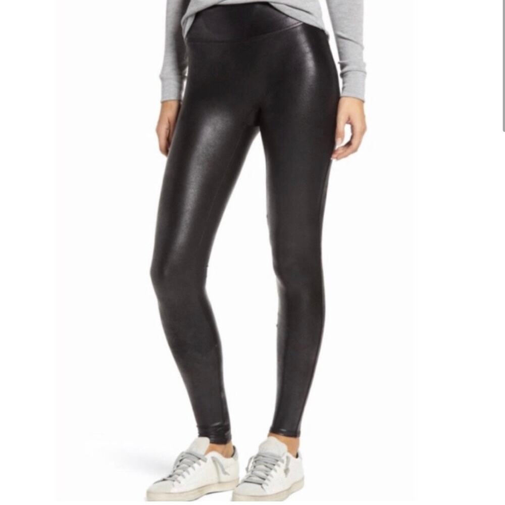 SPANX Faux Leather Leggings Style 2437 Black Pleather Sheen Medium Petite MP